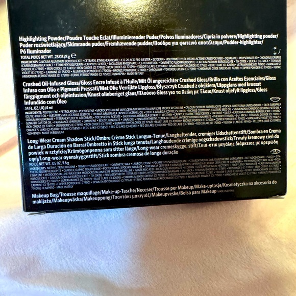 Bobbi Brown Illuminating Essentials Set - Picture 4 of 8